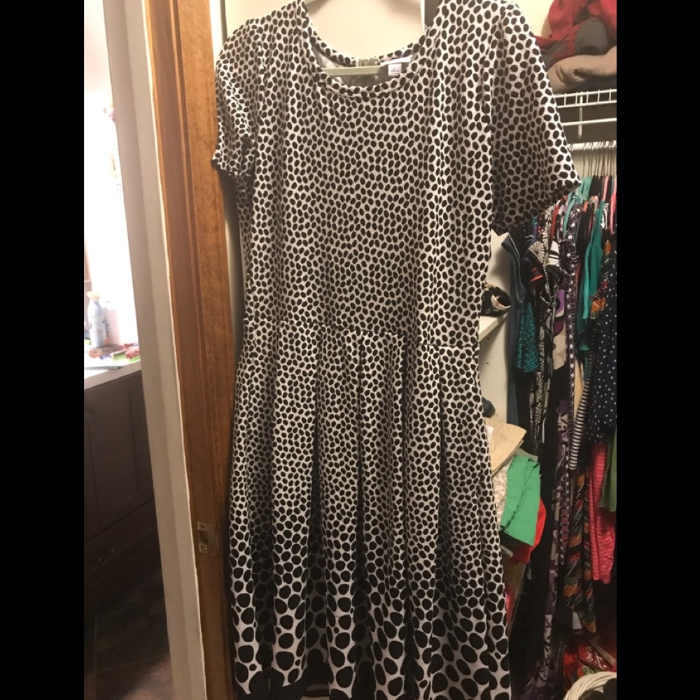 Lularoe large Amelia polka dot Black/white